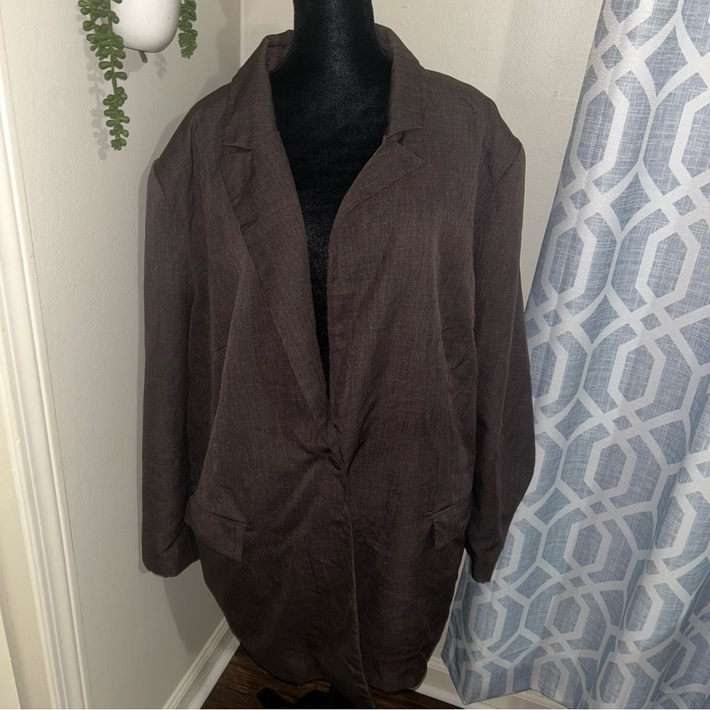 ASOS DESIGN Curve exclusive shrunken dad suit blazer